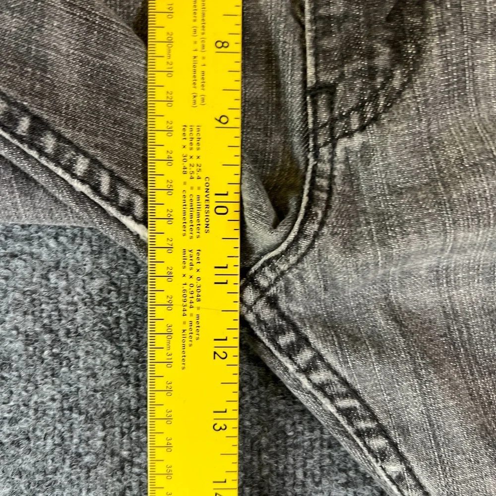 Levi's 565 Jeans Mens 38x31 Gray Denim Cotton Mid‎ Rise Whiskered Straight Leg